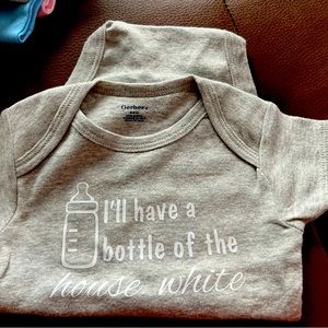 ❤️ 3 for $21 ❤️ Gray Onesie sz 6-9M